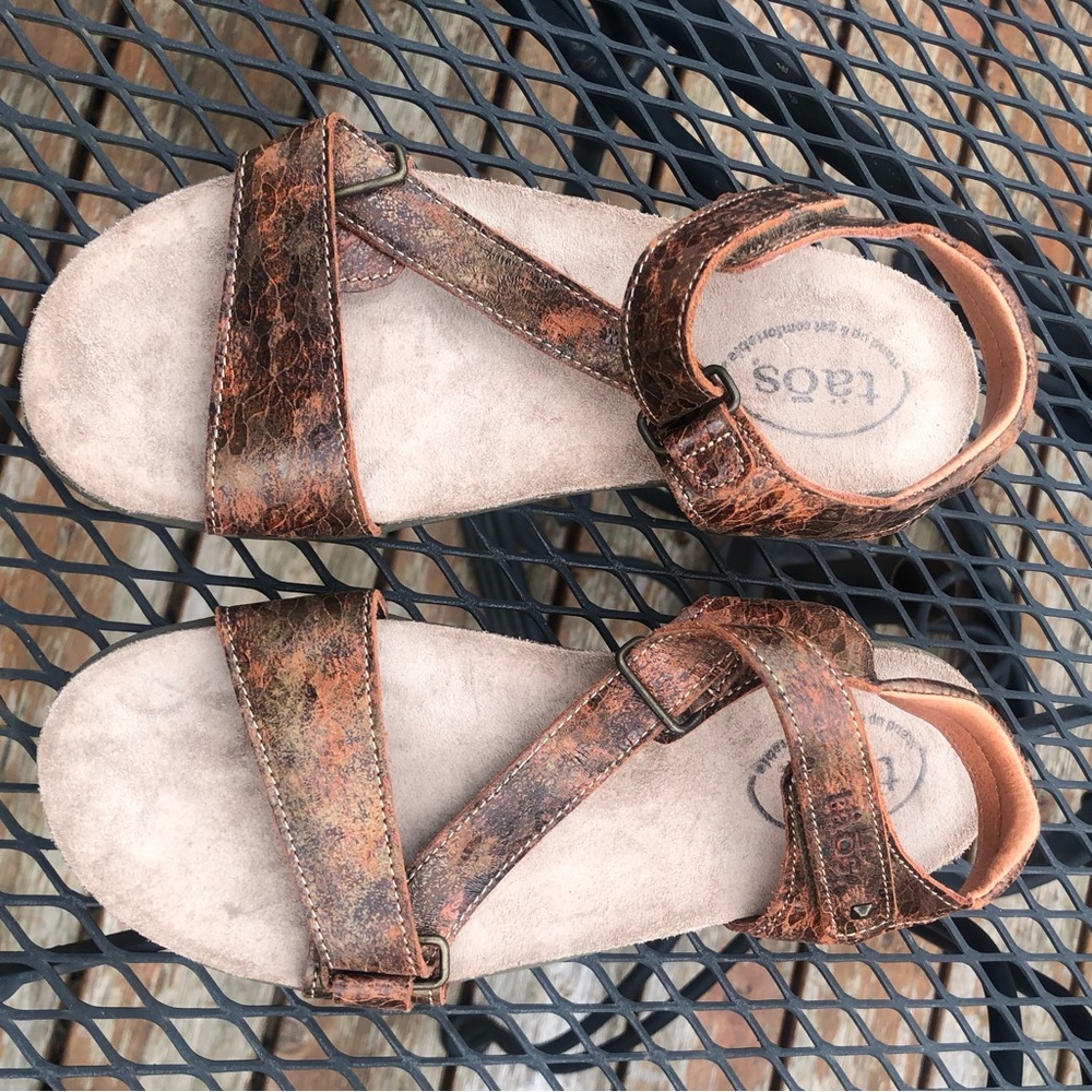 Lot of Women’s Sandals, Variety High Quality Brands, Sizes to Fit 5-5.5 - Picture 6 of 16